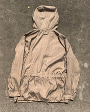 Load image into Gallery viewer, Beige Japanese Hooded Lightweight Windbreaker

