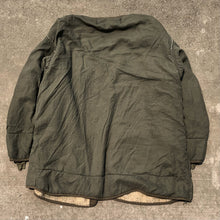 Load image into Gallery viewer, Vintage 50&#39;s Green Military Issue M51 Jacket Liner
